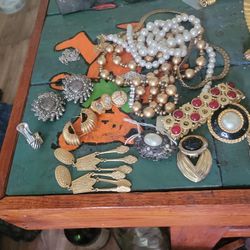Assortment Of Bags And Jewelery. 