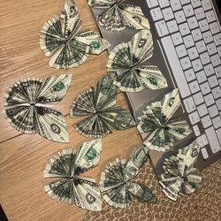 Money butterflies 💜🦋