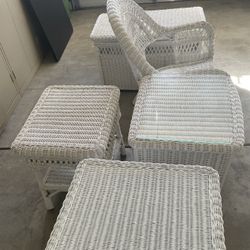 5 Piece Wicker Set