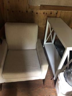 Almost new off white chair and side table