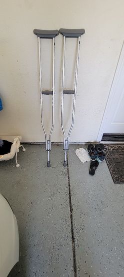 Crutches Tall