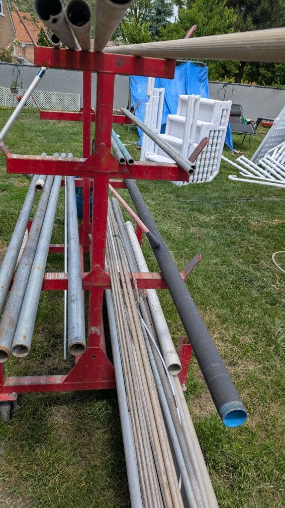 Pipe conduit rack