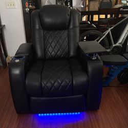 🎬 Luxury Valencia Power Reclining Theater chair $600 🎬