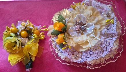 Handmade yellow wrist corsage and pin good condition $ 20.00
