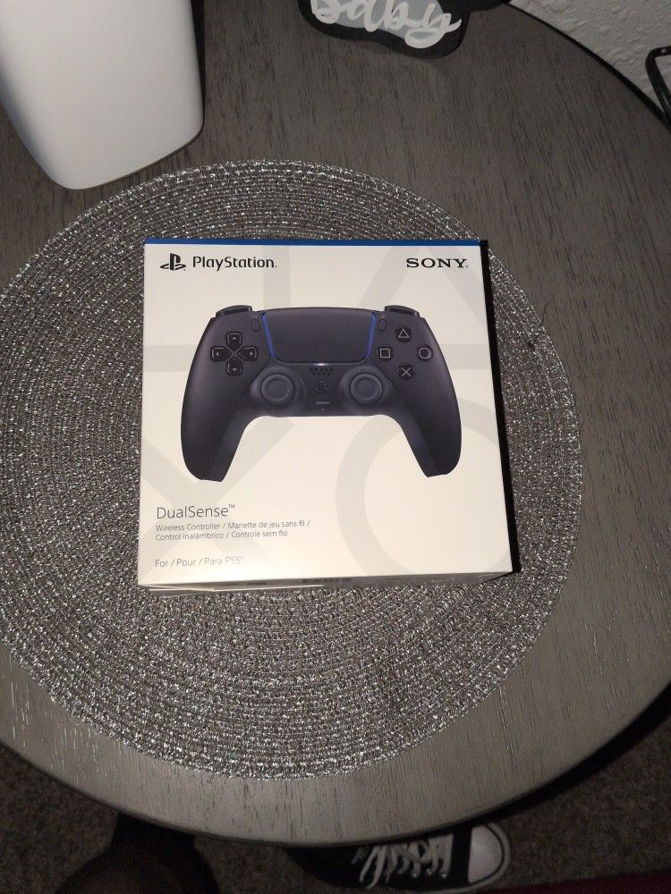 PS5 Dualsense Controller Brand New
