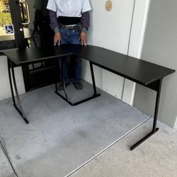 New In Box 58Lx44Dx29H Inch L Shape Corner Office Computer Desk Table All Black Color 