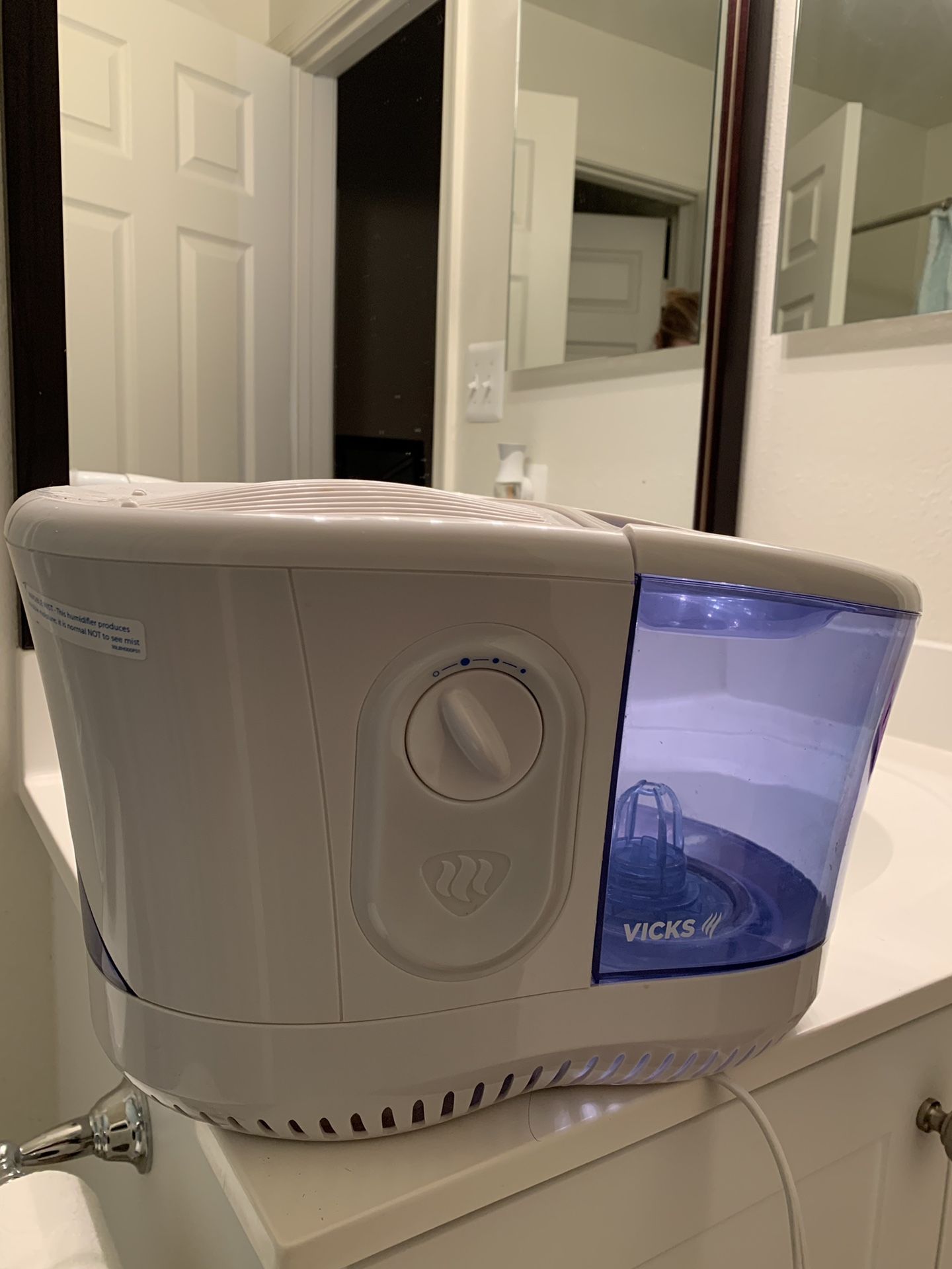 Good Condition Vick’s Humidifier