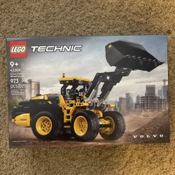 Lego Technic Volvo L120 Electric Wheel Loader