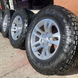 Chevy Silverado Wheels LT 275/70/18” Toyo 