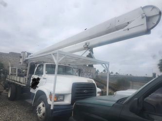 1998 Ford Boom Truck