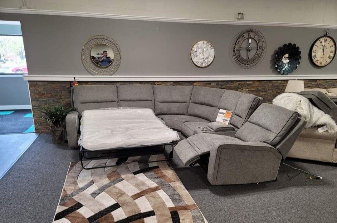 Big Sale🎊Brand New|Emerald Full Sleeper And Power Motion Sectional|Living Room 🚚Fast Delivery 