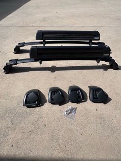 Thule Ski Rack with Roof Rack Crossbars