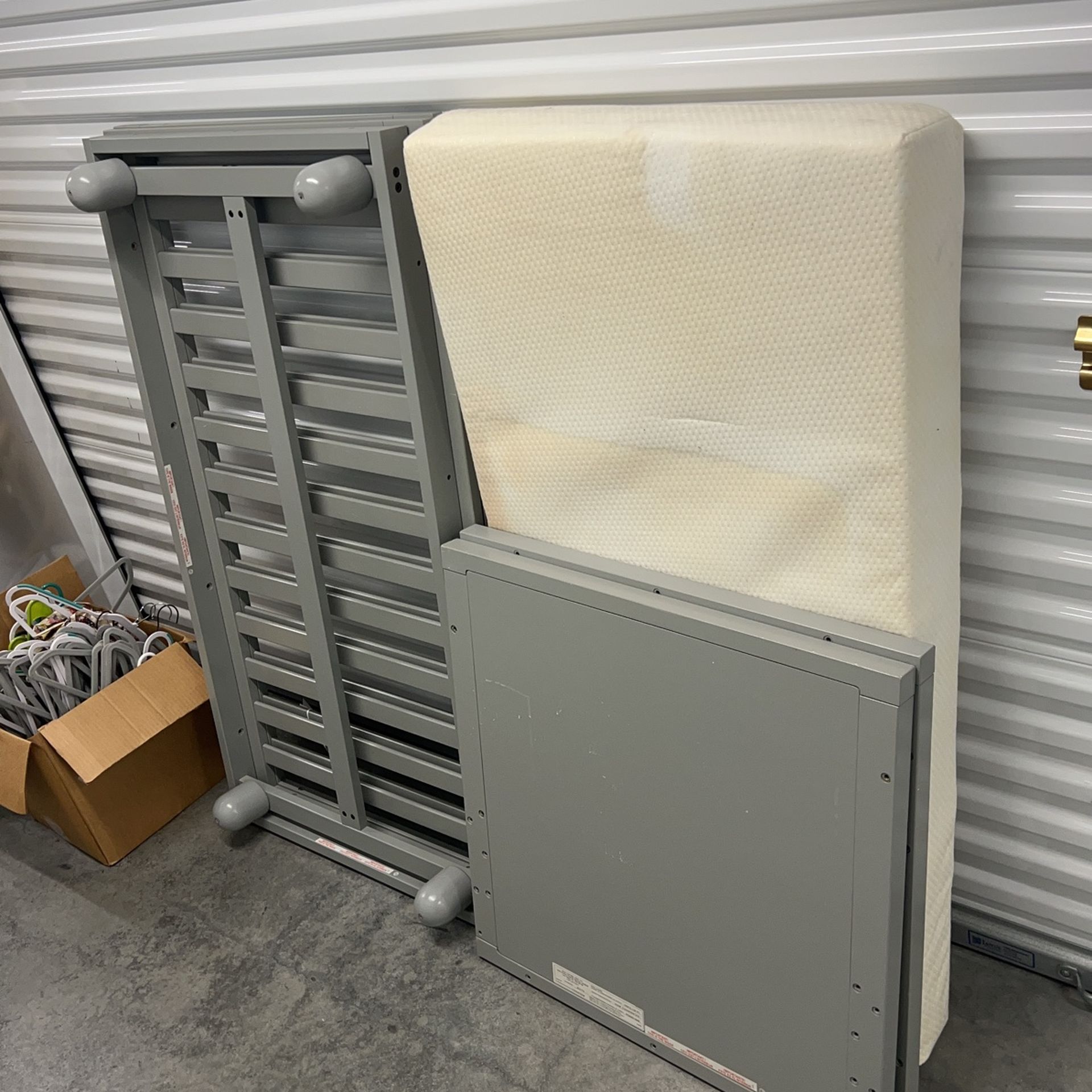 Storkcraft Violet Convertible Crib