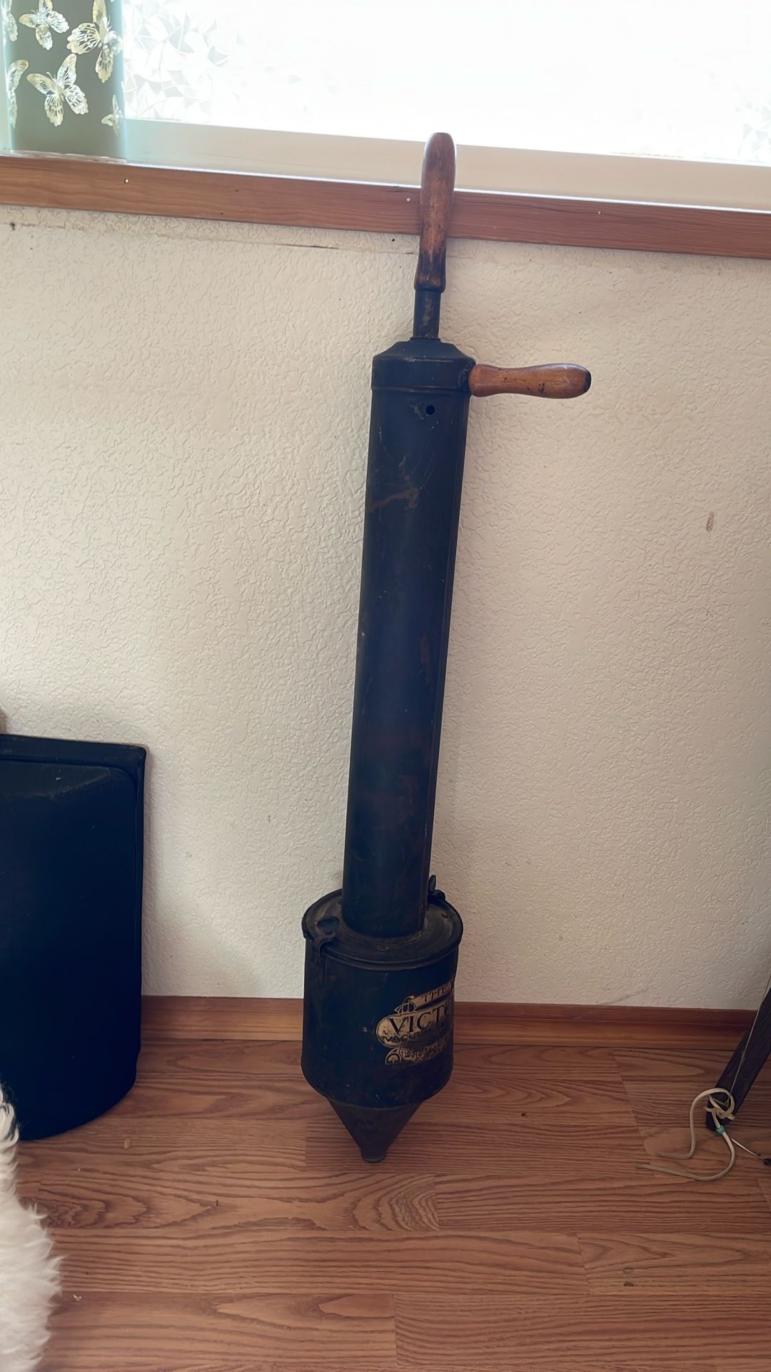 Antique Hugro 40” Hand Operated.