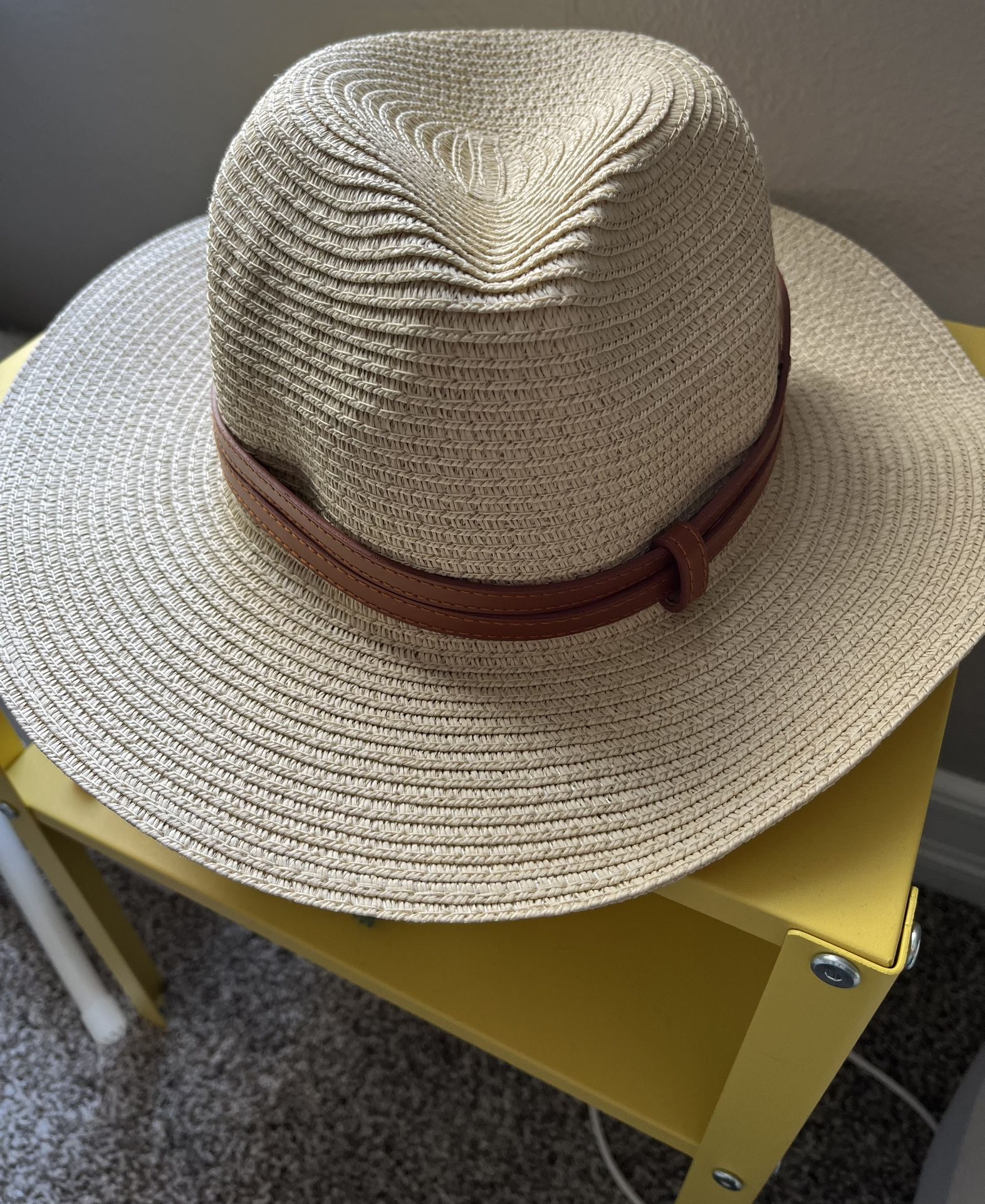 Women's Hat (size XL)