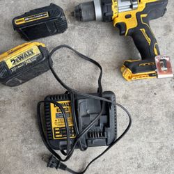 DEWALT DRILL