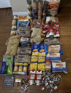 NOT FREE NOT EXPIRED All Dried /Food Cans, Spices, Cereal ,Chocolate, Raisins& Macaroni for 20$