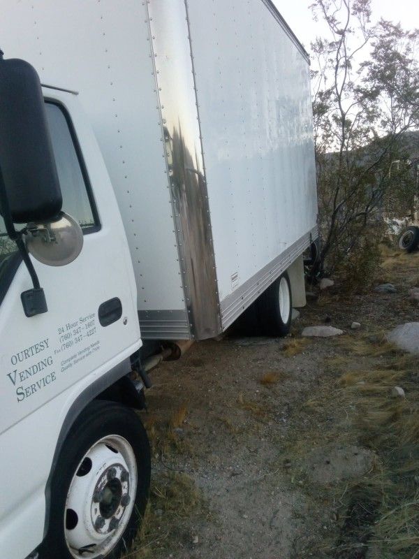 Box truck Just Needs Fuel Pump Title And Paper Work In Hand