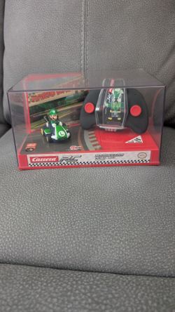 2021 Carrera RC Mario Kart - Mini RC LUIGI Collectible Remote Control
Toy Car