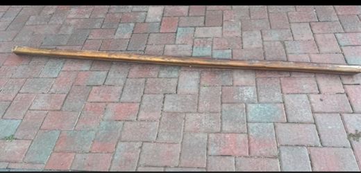 Wooden railing 6 ft