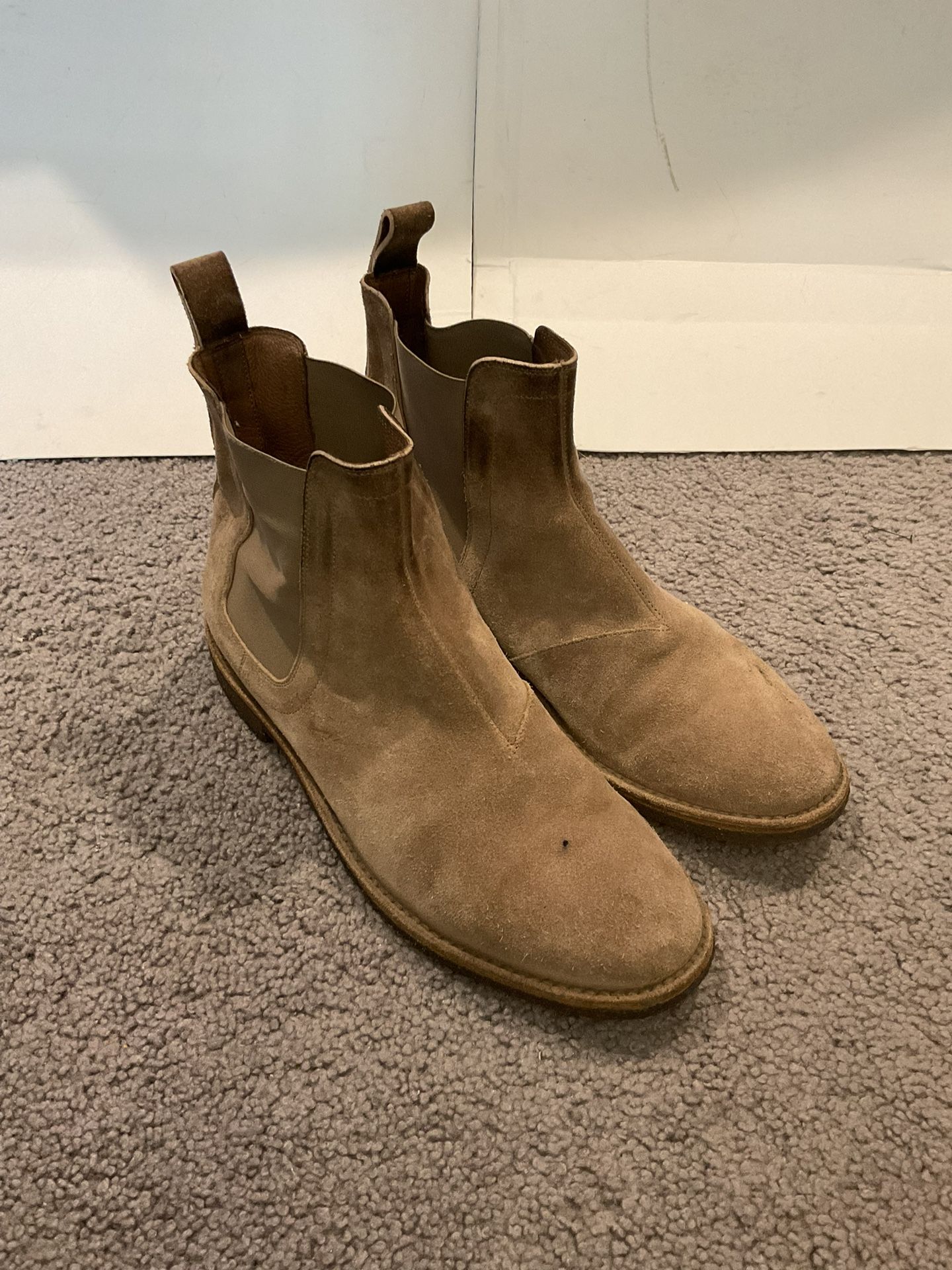 Bottega Veneta Chelsea Suede Leather Men’s Boots