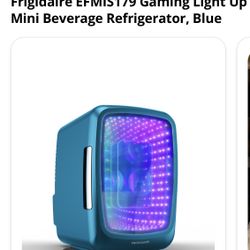 Mini Fridge 