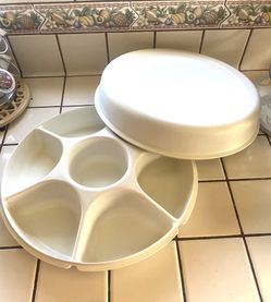 Vintage Tupperware Divided Veggie & Dip Tray with Lid