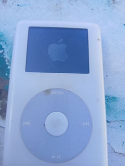 Apple iPod 4th Generation A1099 White 30GB 2" LCD Portable MP3 Media Player(read)