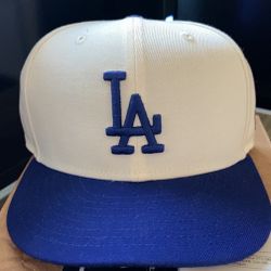 Dodgers 7 1/8