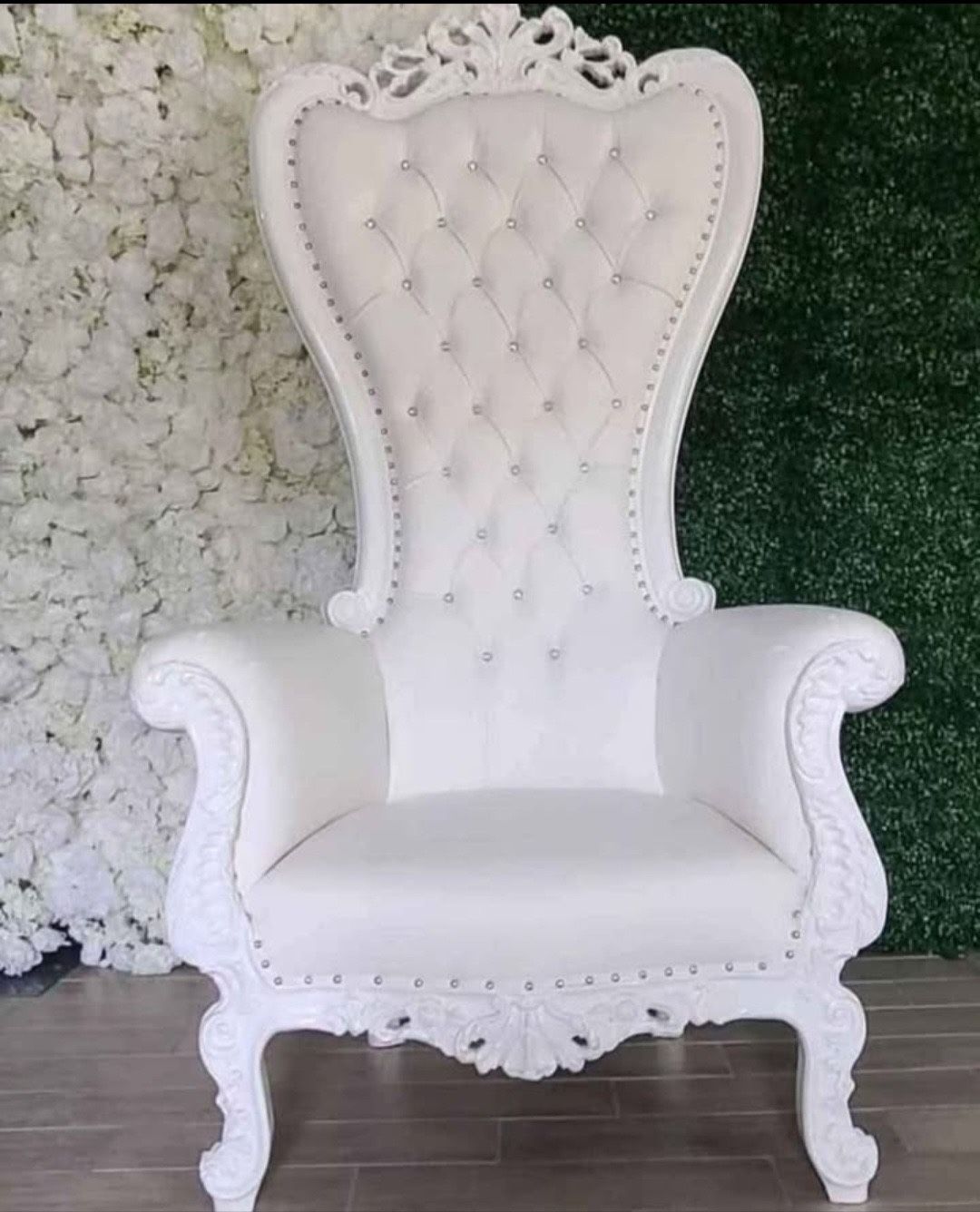 White Throne Chair