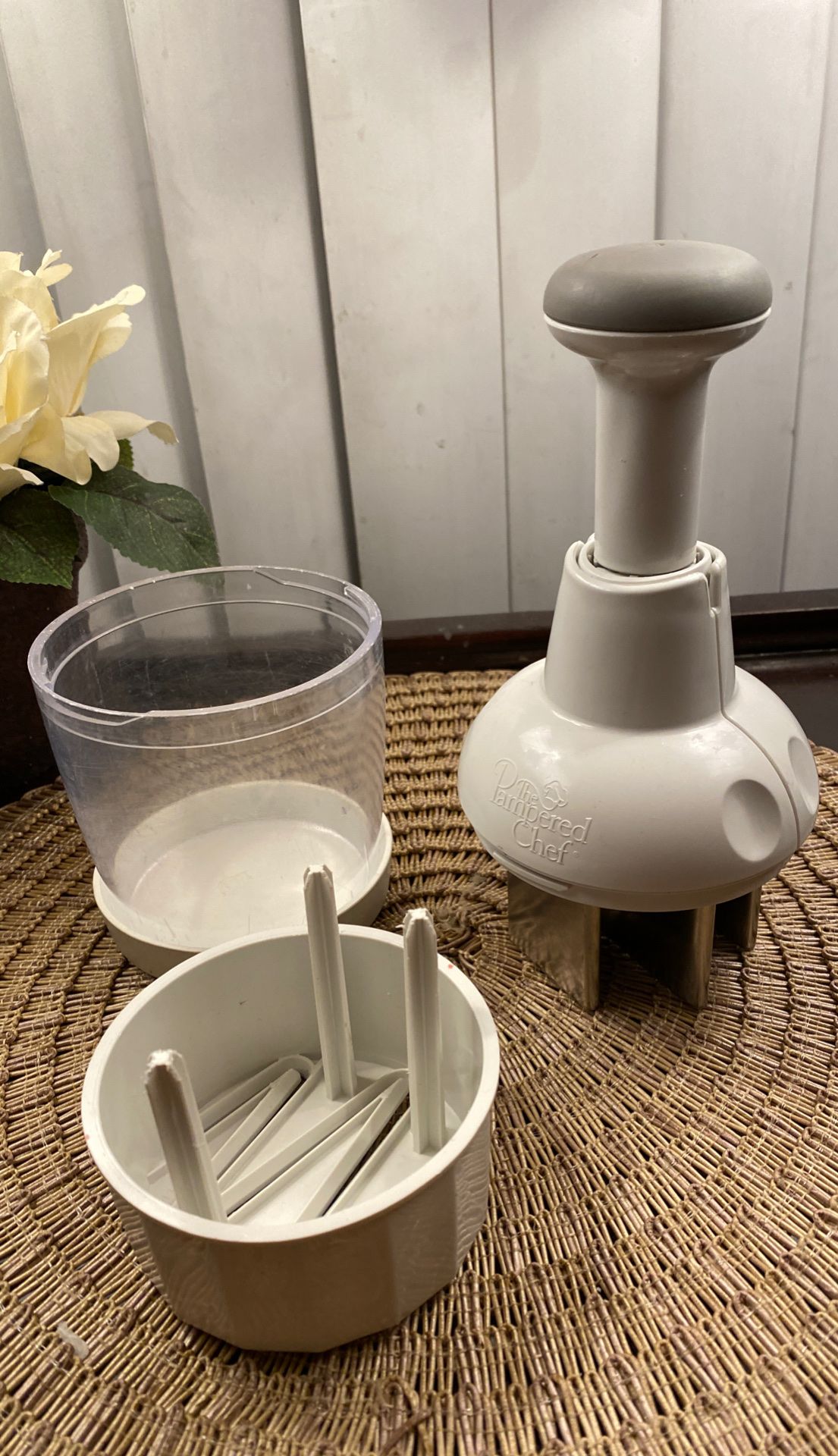Pampered chef little food processor