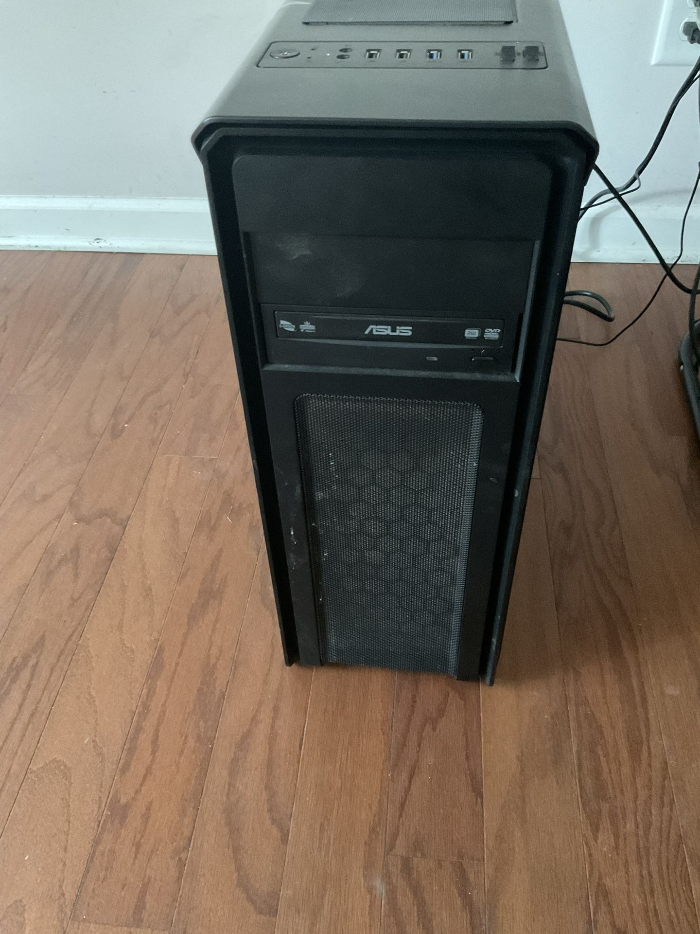 GAMING DESKTOP {read Details}