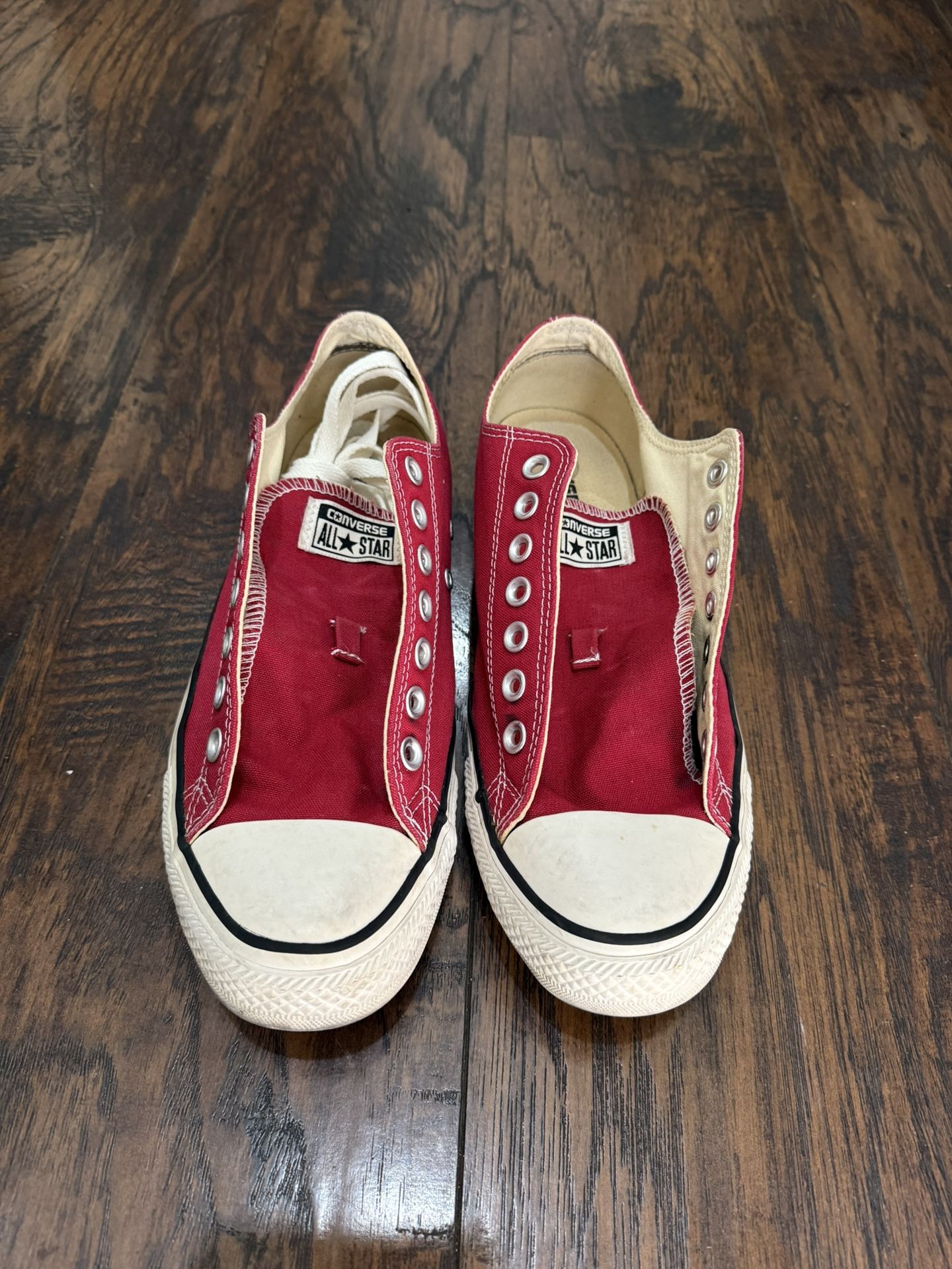 Converse Red Size 9