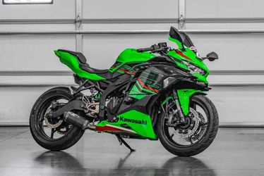 2023 Kawasaki Ninja ZX-4RR KRT