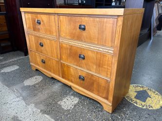 Vintage Blonde Floral Carved Transitional 6-Drawer Low Dresser