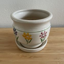 Cute Hand Painted Ceramic Planter With Underbowl  - 4 1/2” Tx5”W