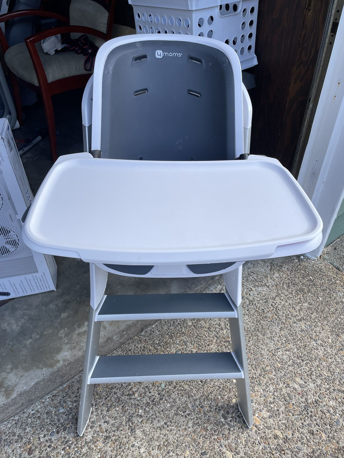 4 Moms High Chair
