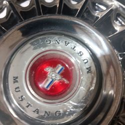 Mustang Wheel Cover Hubcaps 