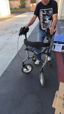 Heavy duty walker