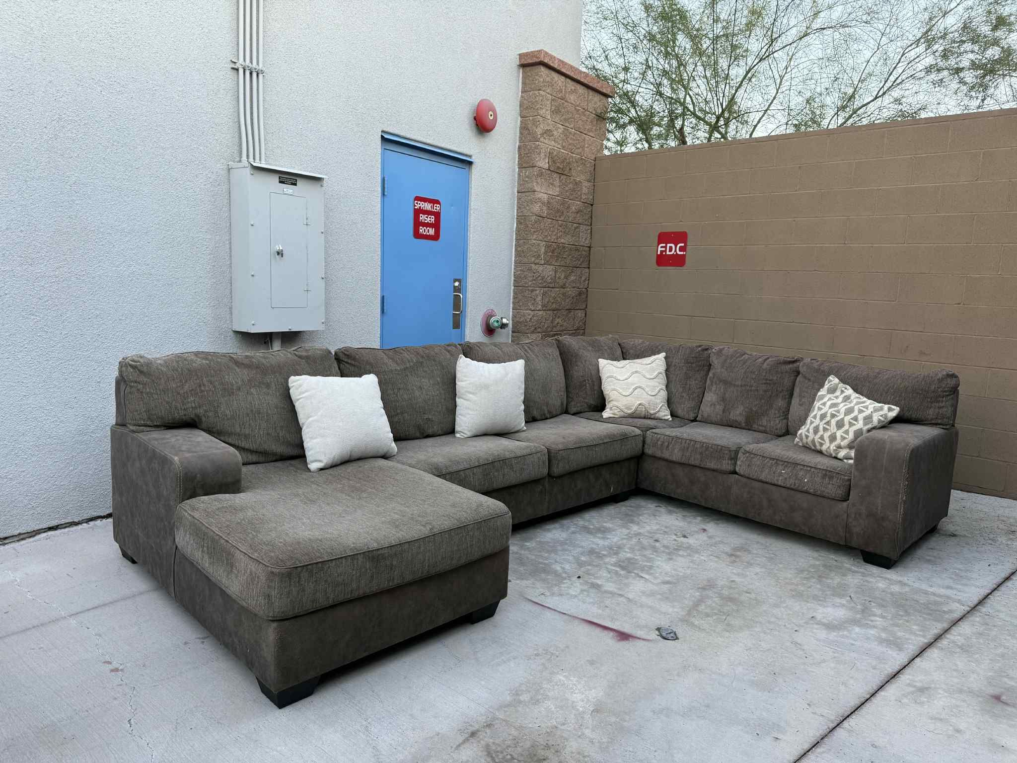 Sectional Couch 