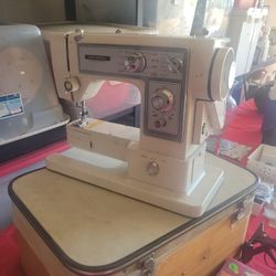 Sewing Machine Universal