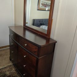 Dresser And Mirror 