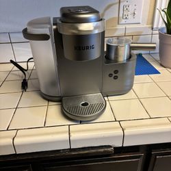 Keurig Coffee Machine 