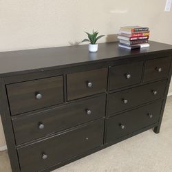 IKEA 8 DRAWER DRESSER 