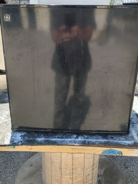 GE Black Cube Mini Fridge Works Perfect With Warranty