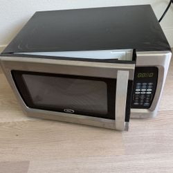Oster Microwave 