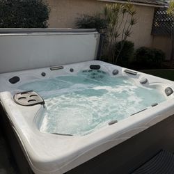 Master Spa Twilight Series 8.25