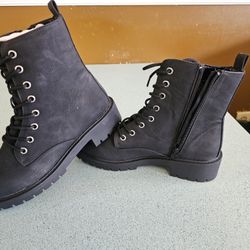 Coconuts Boots Size 8