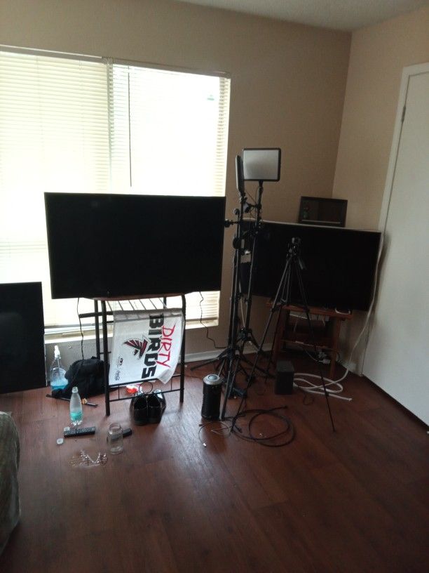 2 40 Inch Vizio TV 's