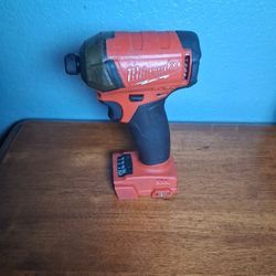 Milwaukee M18 Fuel Drill 